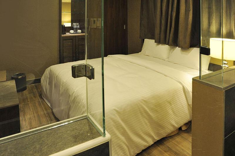 Maple Hotel Tainan Zewnętrze zdjęcie