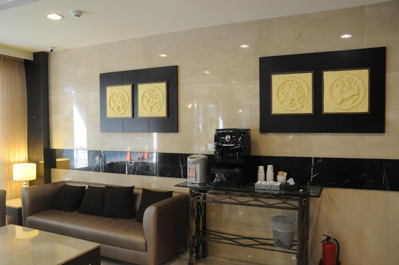 Maple Hotel Tainan Zewnętrze zdjęcie