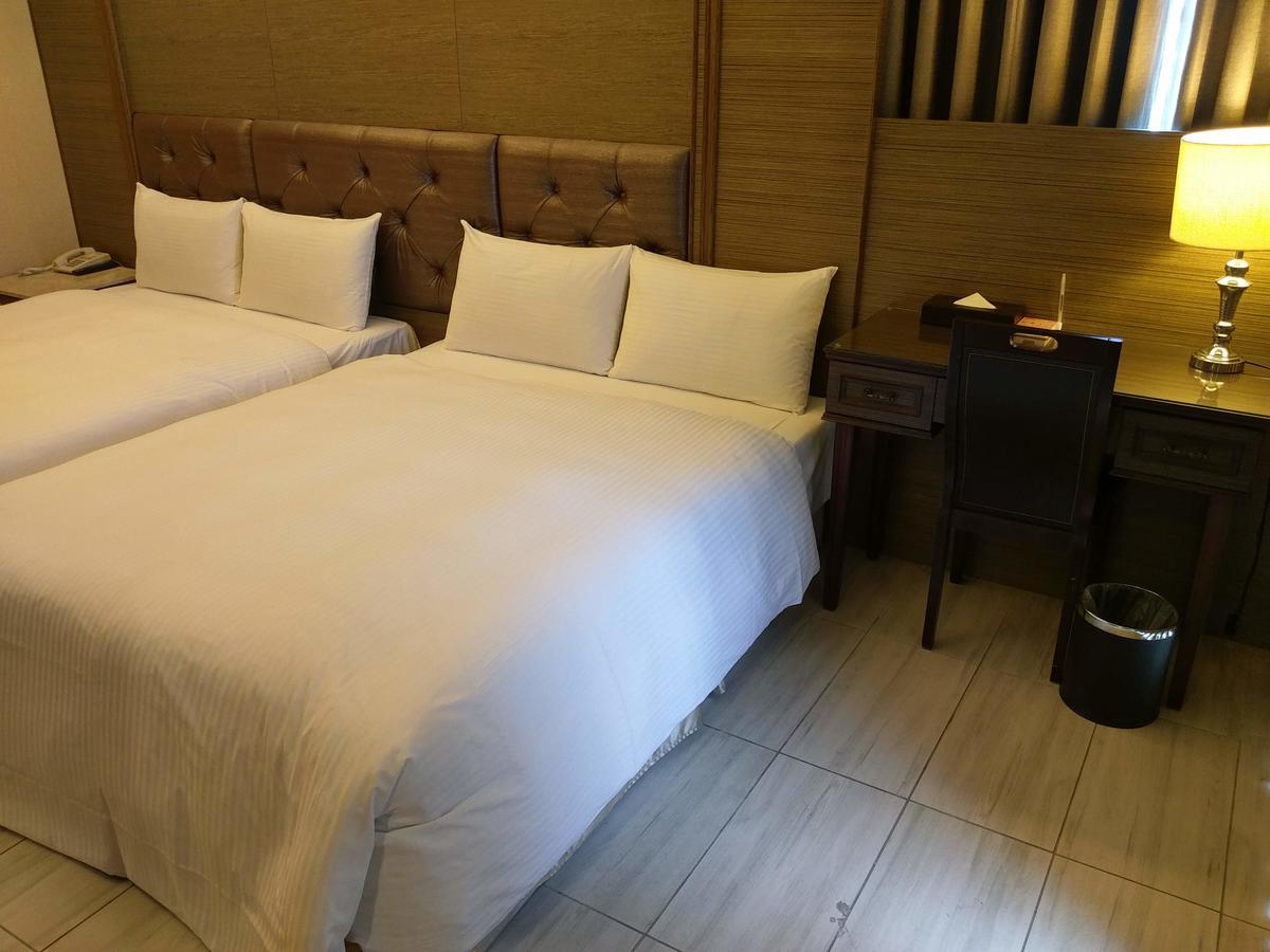 Maple Hotel Tainan Zewnętrze zdjęcie