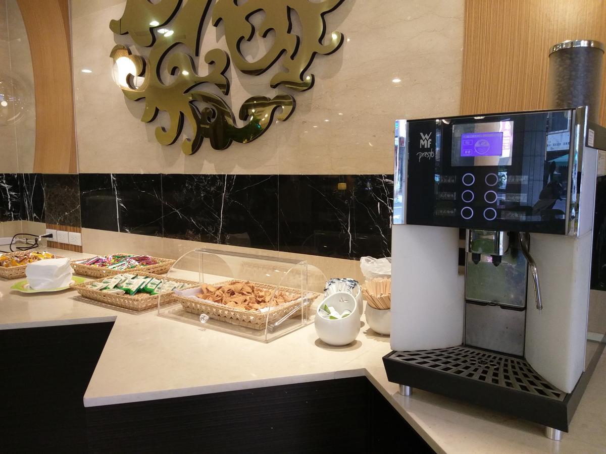 Maple Hotel Tainan Zewnętrze zdjęcie