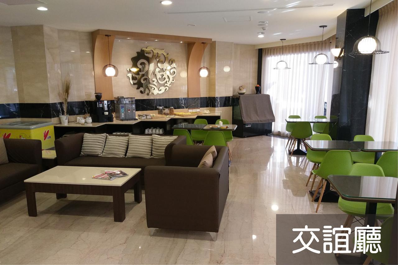 Maple Hotel Tainan Zewnętrze zdjęcie