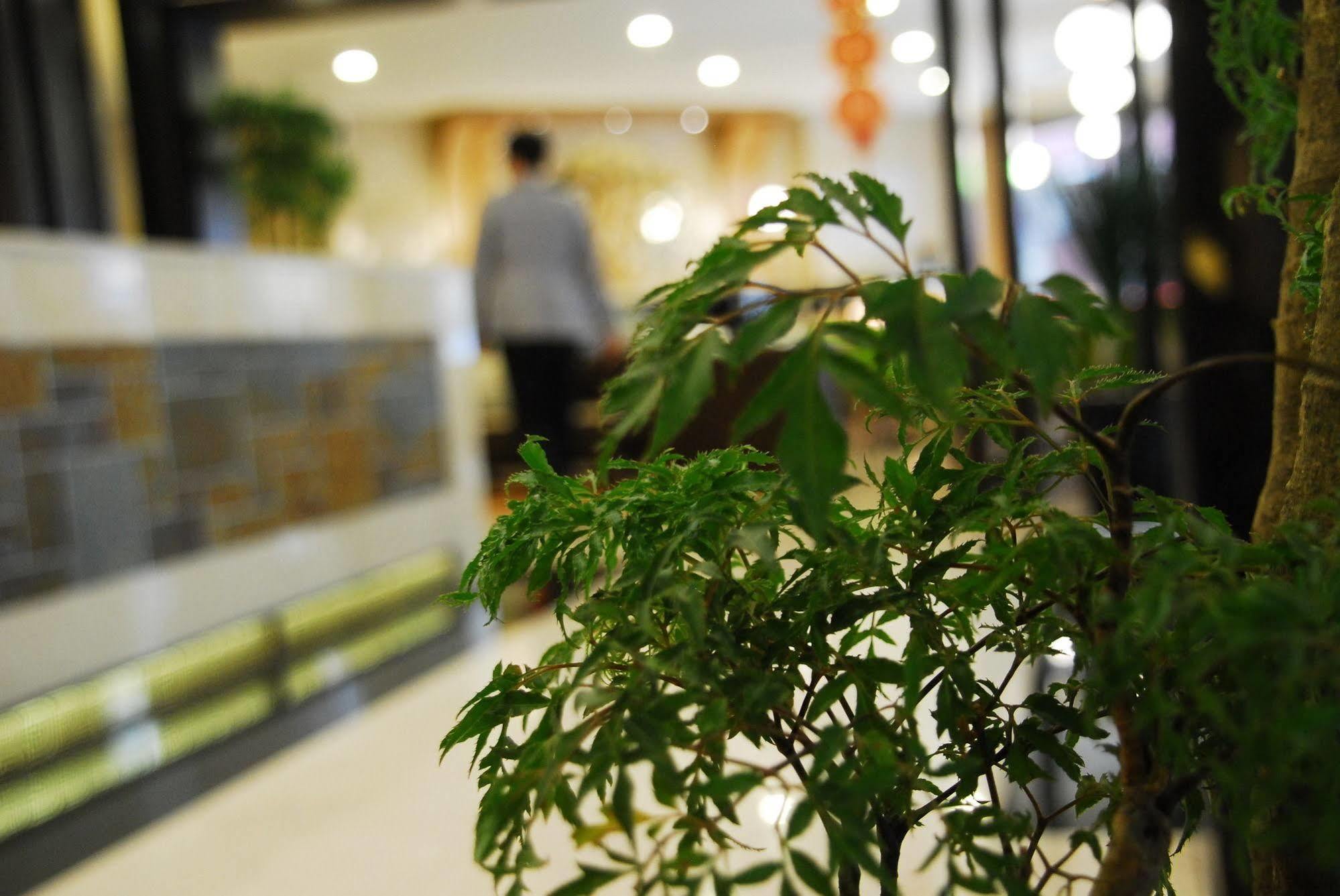 Maple Hotel Tainan Zewnętrze zdjęcie